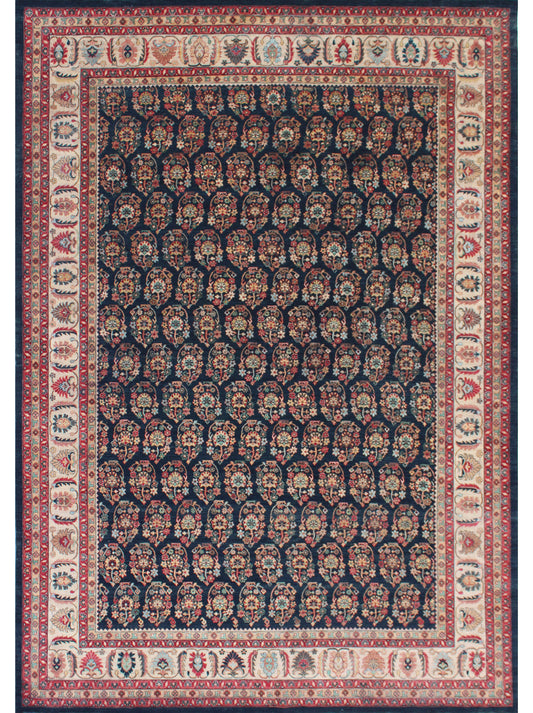 Luxury hand knotted carpet made from 100% Wool