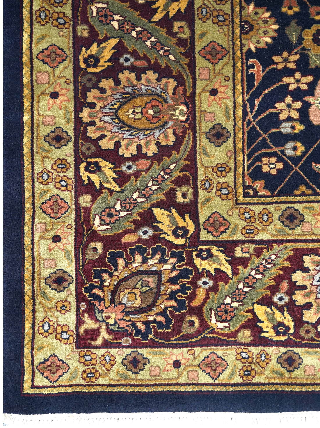 Luxury hand knotted carpet made from 100% Wool in black red color and 8' x 9' size