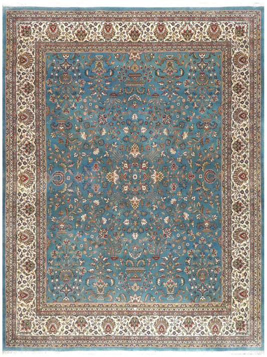 Luxury hand knotted carpet made from 100% Wool