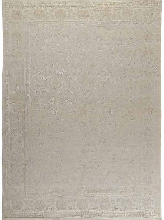 Luxury hand knotted carpet made from 100% Wool
