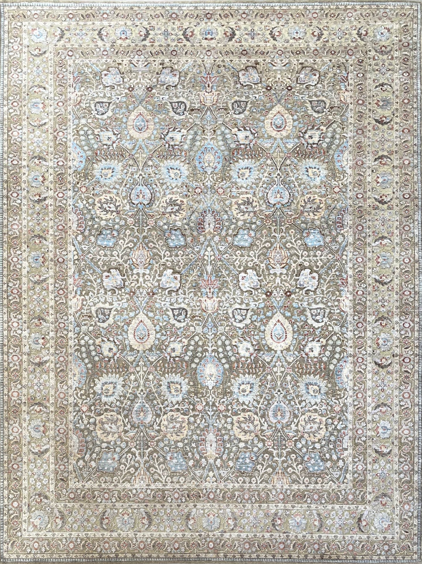 Luxury hand knotted carpet made from Wool & Bamboo Silk