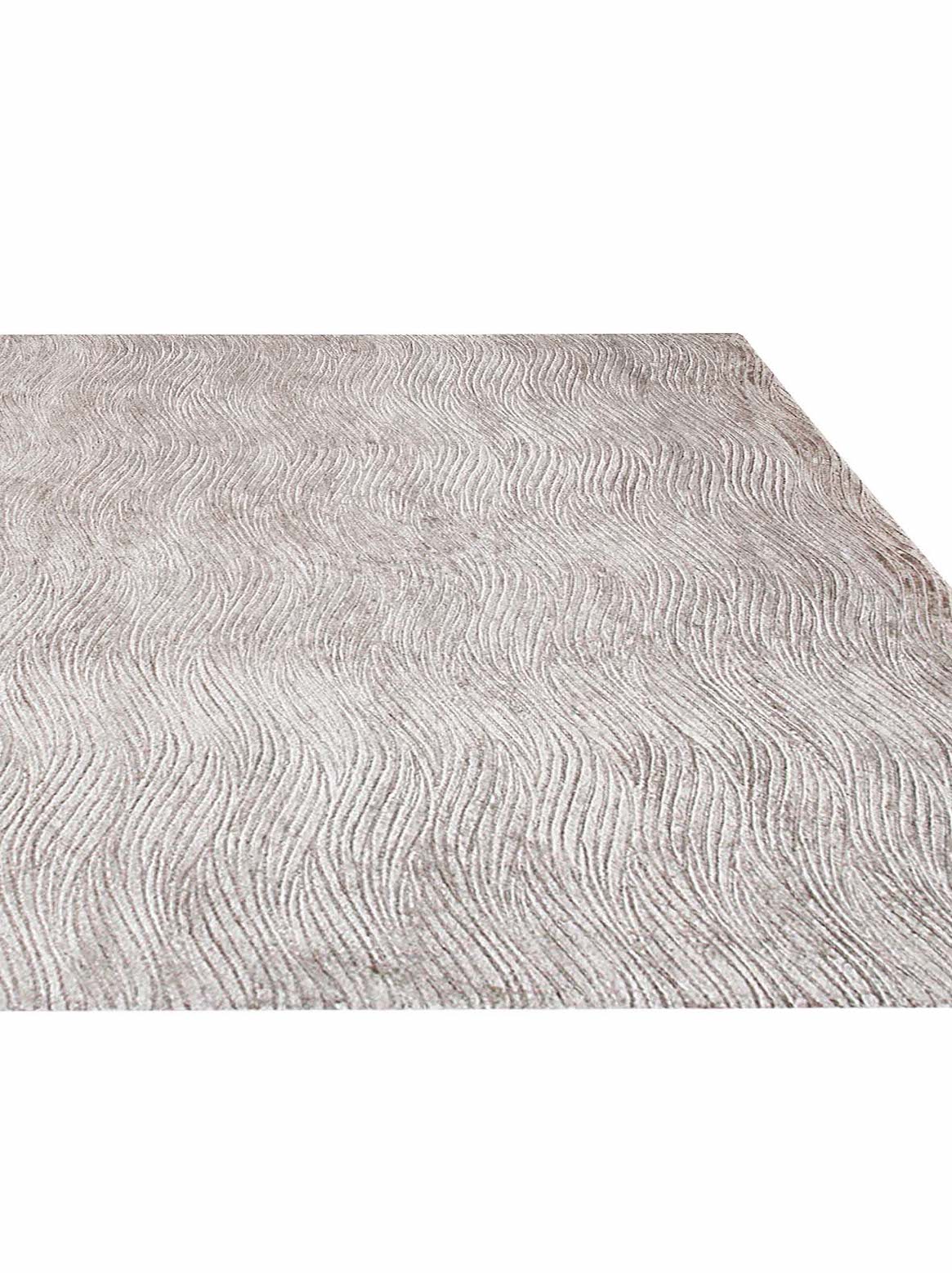 Product: Luxury Carpet | Color: Grey | Size: 5'6" x 8'