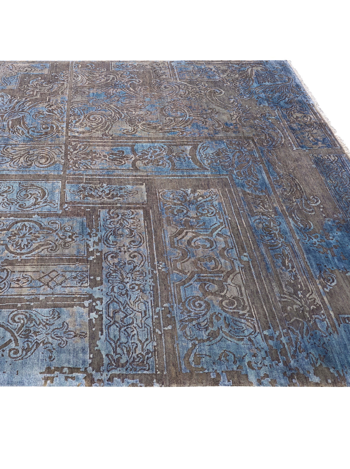 Product: Luxury Carpet | Color: Blue | Size: 5'6" x 8'