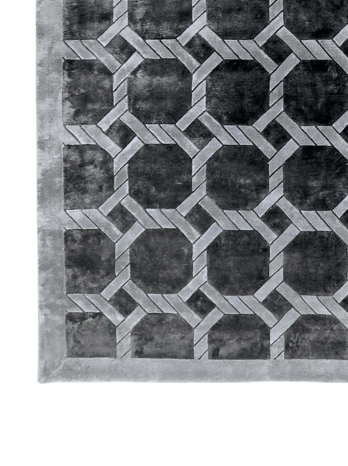 Product: Luxury Carpet | Color: Silver Taupe | Size: 5'6" x 8'