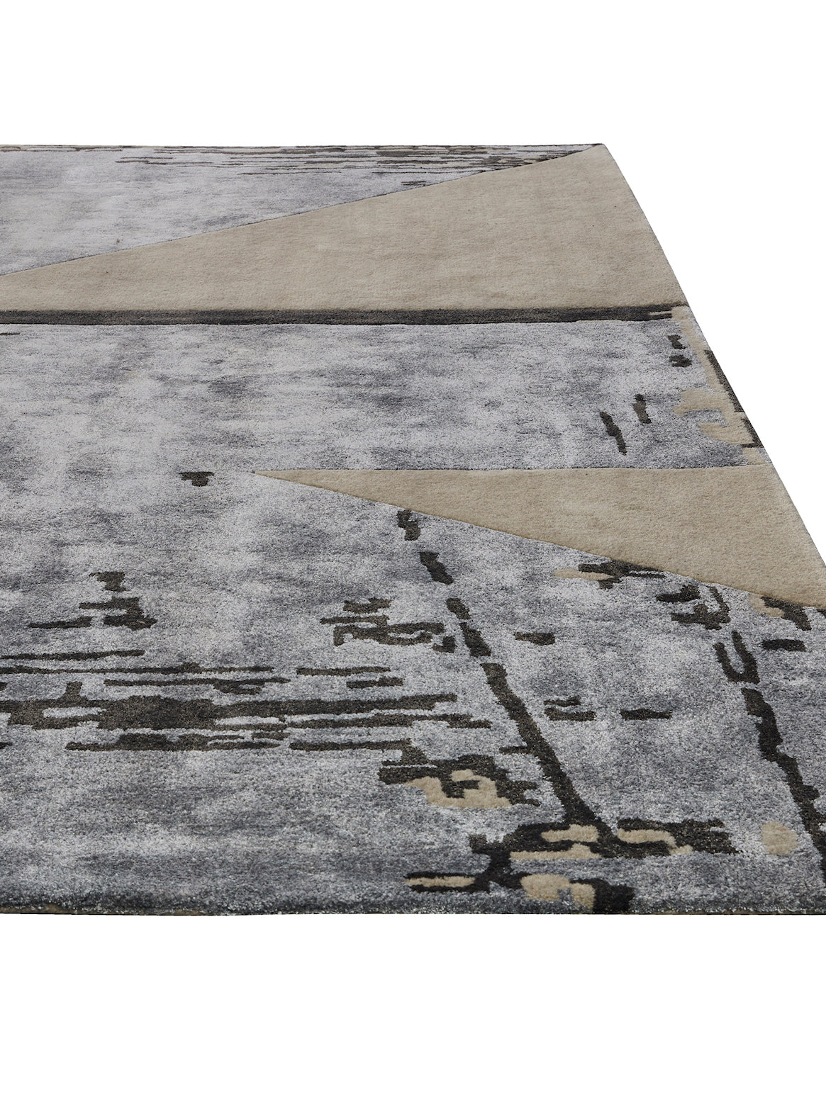 Product: Luxury Carpet | Color: Silver Grey | Size: 3' x 5'