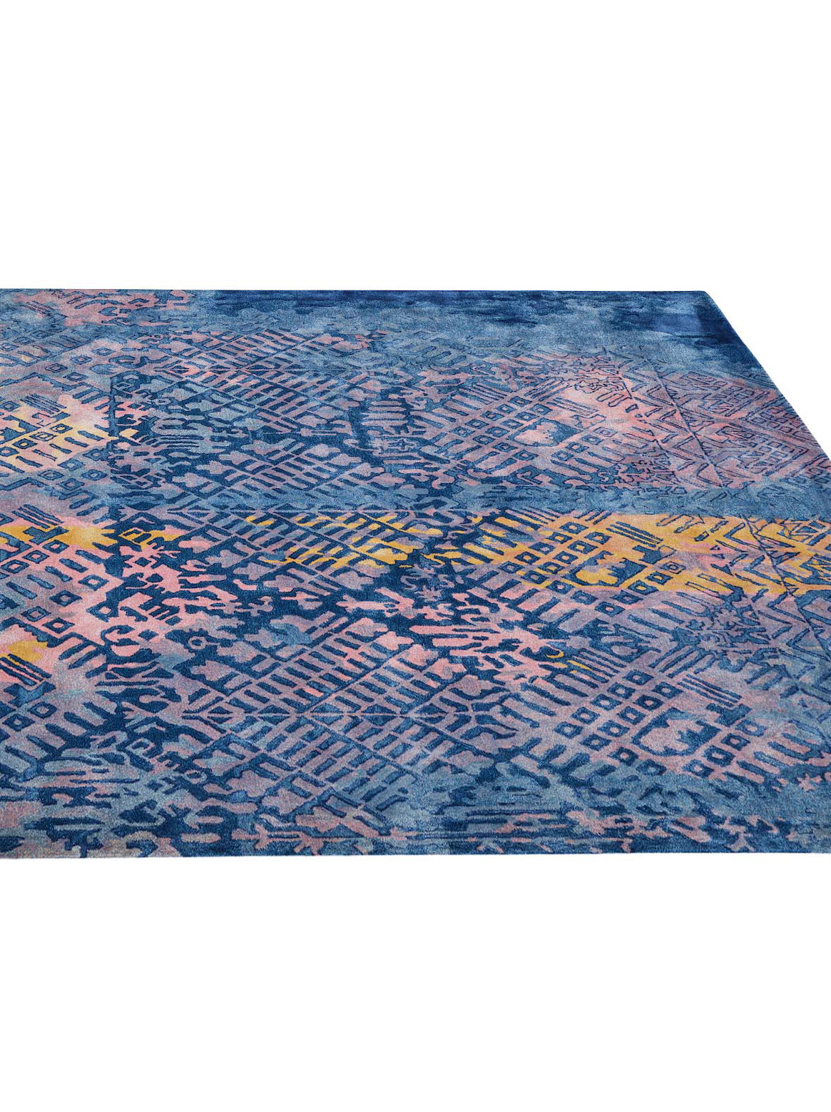 Product: Luxury Carpet | Color: Multi | Size: 8' x 10'