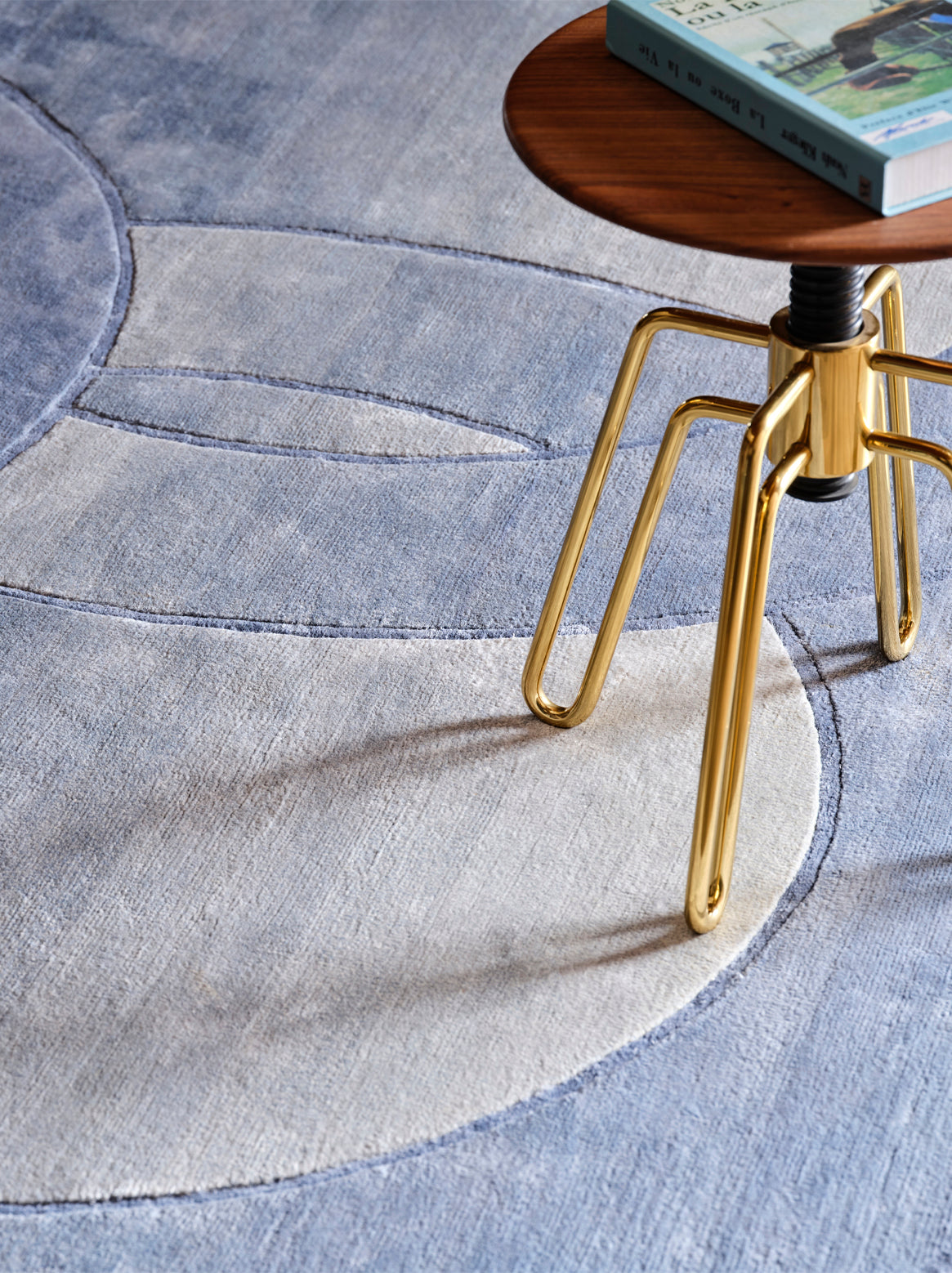 Luxury hand knotted carpet made from 100% Botanical Silk in blue color and 7’ x 6’ size