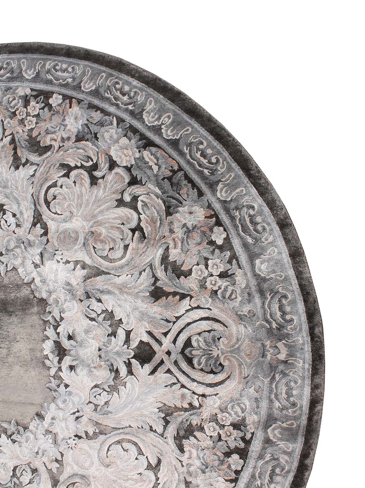 Product: Luxury Carpet | Color: Rosy Silver | Size: 8' x 8'