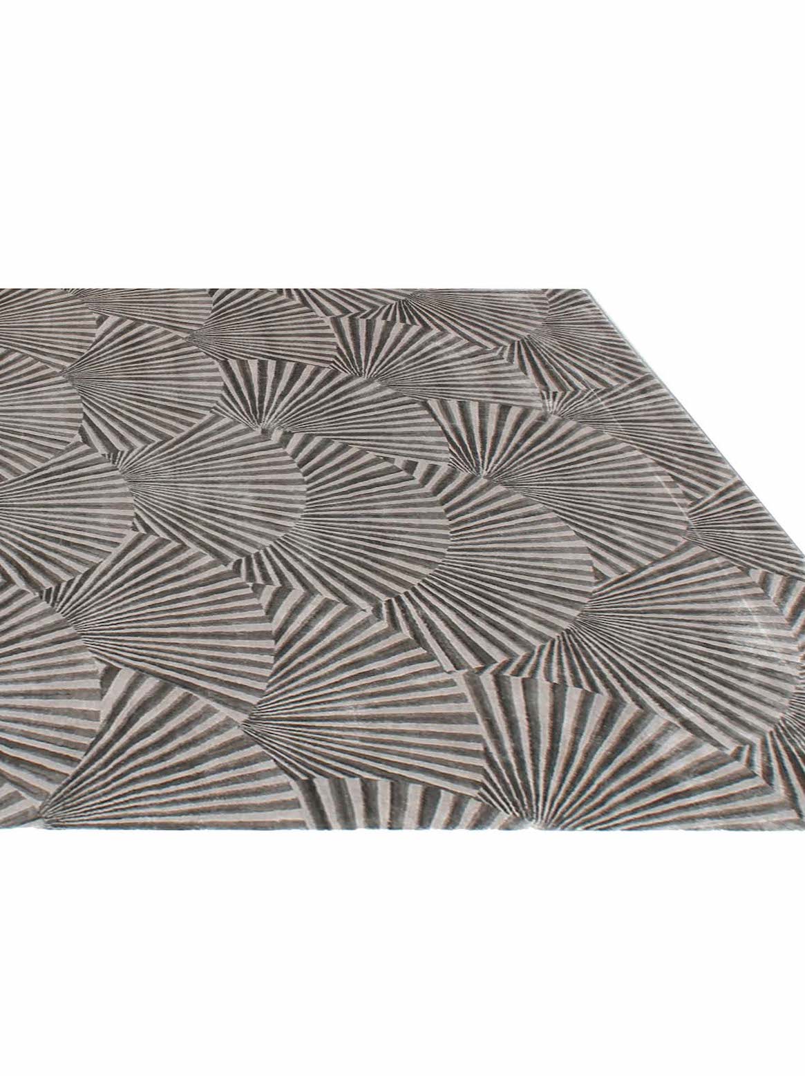 Product: Luxury Carpet | Color: Beige Taupe | Size: 8' x 10'