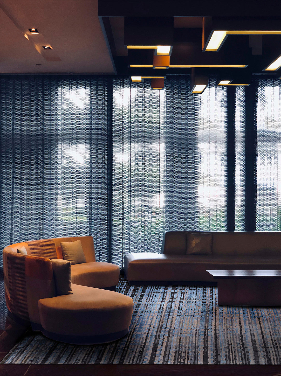 Product: Luxury Carpet | Color: Blue | Size: 5'6" x 8'