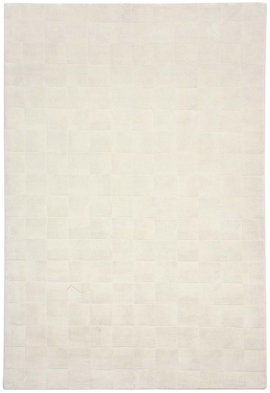 Luxury hand tufted carpet made from Wool & Botanical Silk