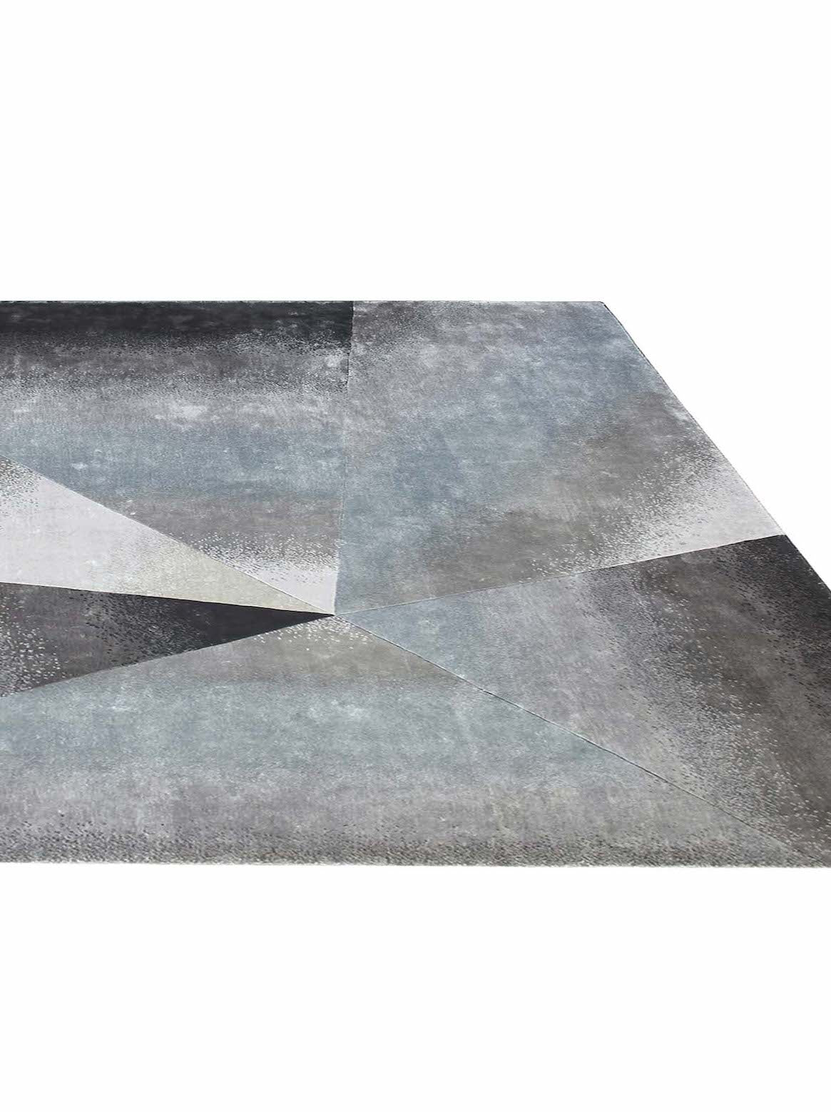 Product: Luxury Carpet | Color: Taupe | Size: 5'6" x 8'