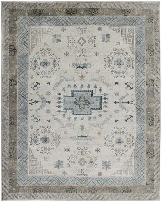 Luxury hand knotted carpet made from 100% Wool