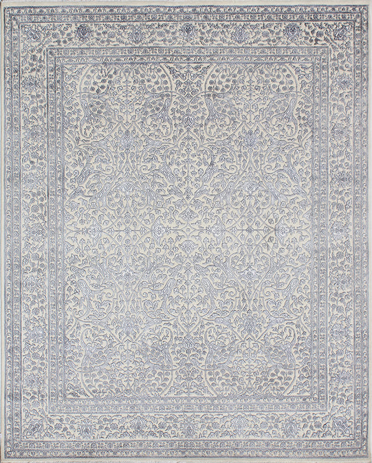 Luxury hand knotted carpet made from Wool & Botanical Silk