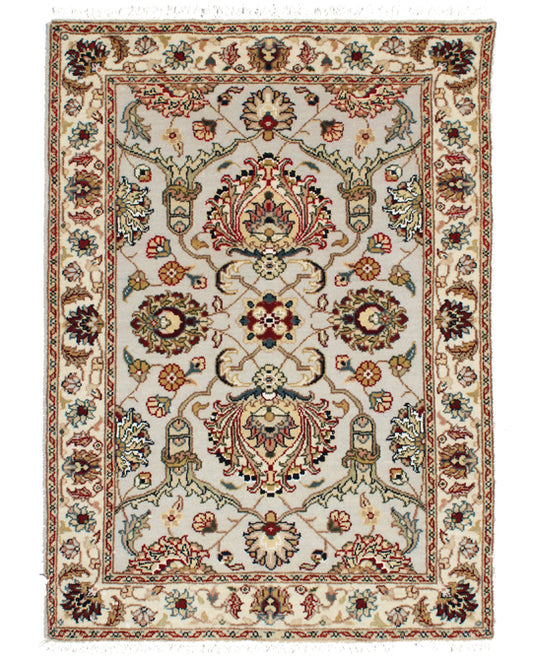 Luxury hand knotted carpet made from Wool & Botanical Silk