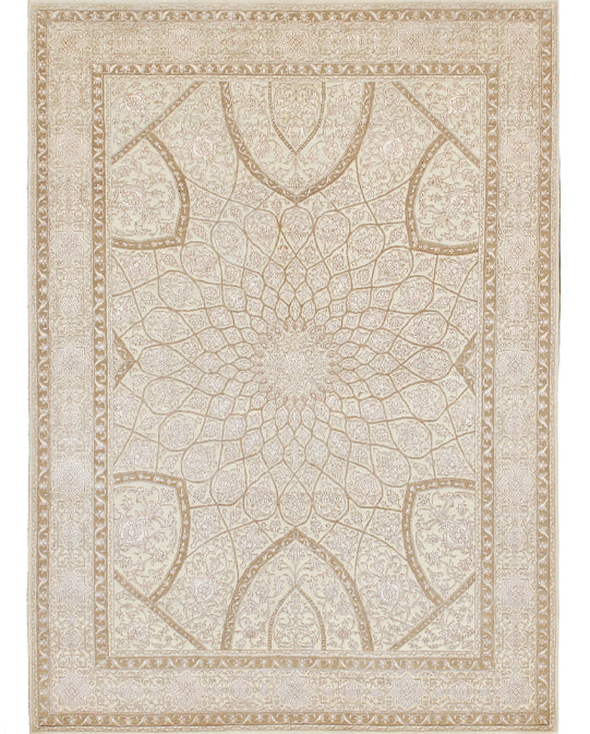 Luxury hand knotted carpet made from Wool & Botanical Silk