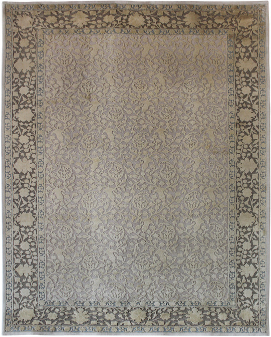 Luxury hand knotted carpet made from Wool & Botanical Silk