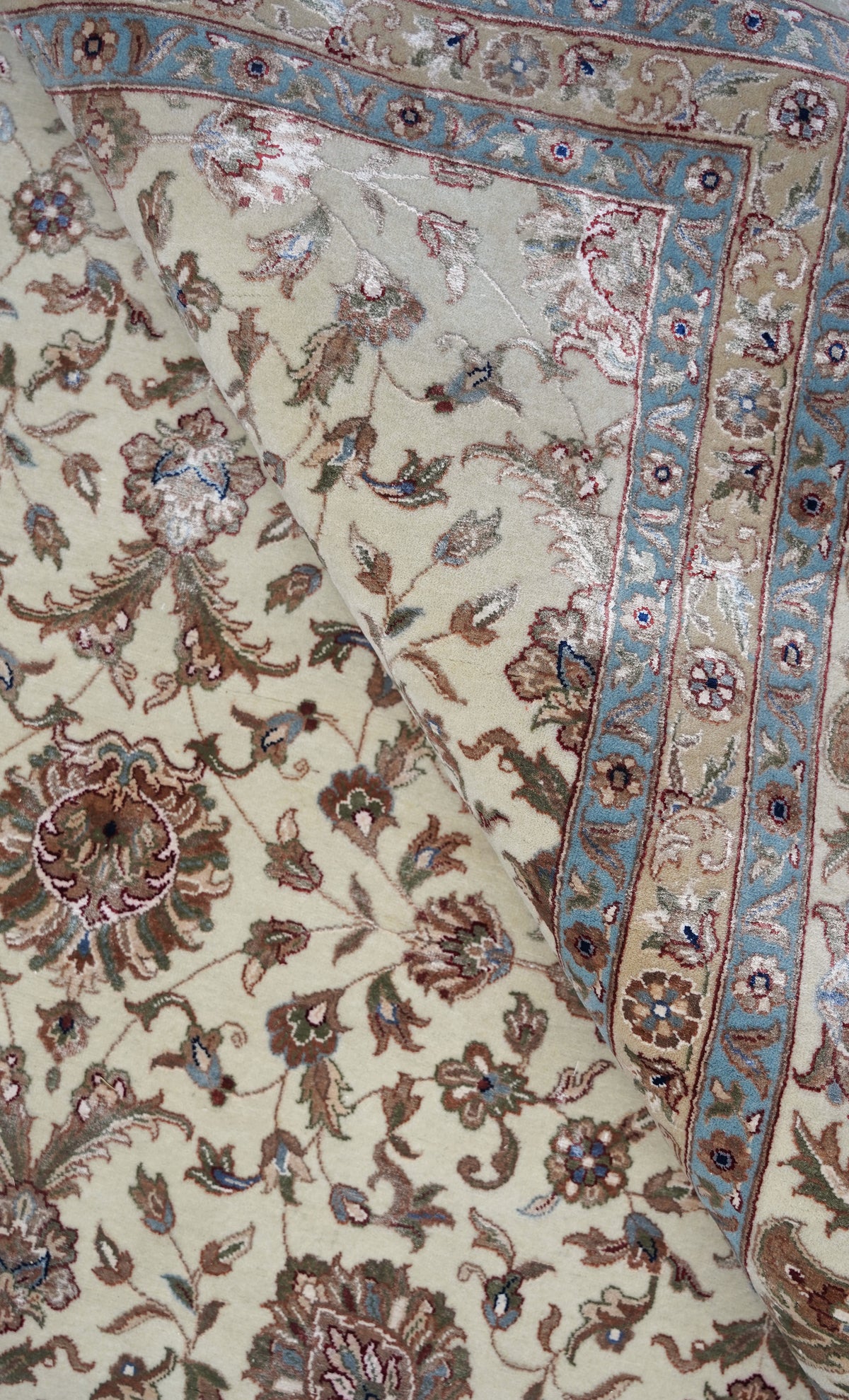DL 7829 Assorted Red Ivory