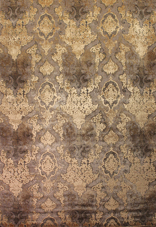 Hands ALLURIANA Grey Beige Luxury Carpet - 100% Botanical Silk, Hand Knotted (5'6" x 8')